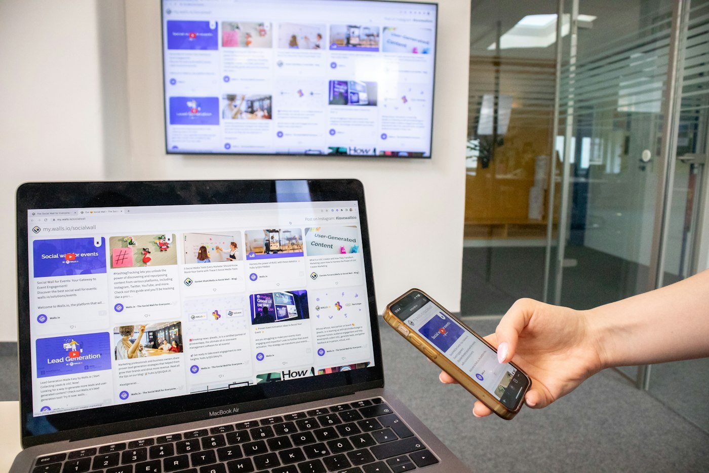 Website on a smartphone and laptop